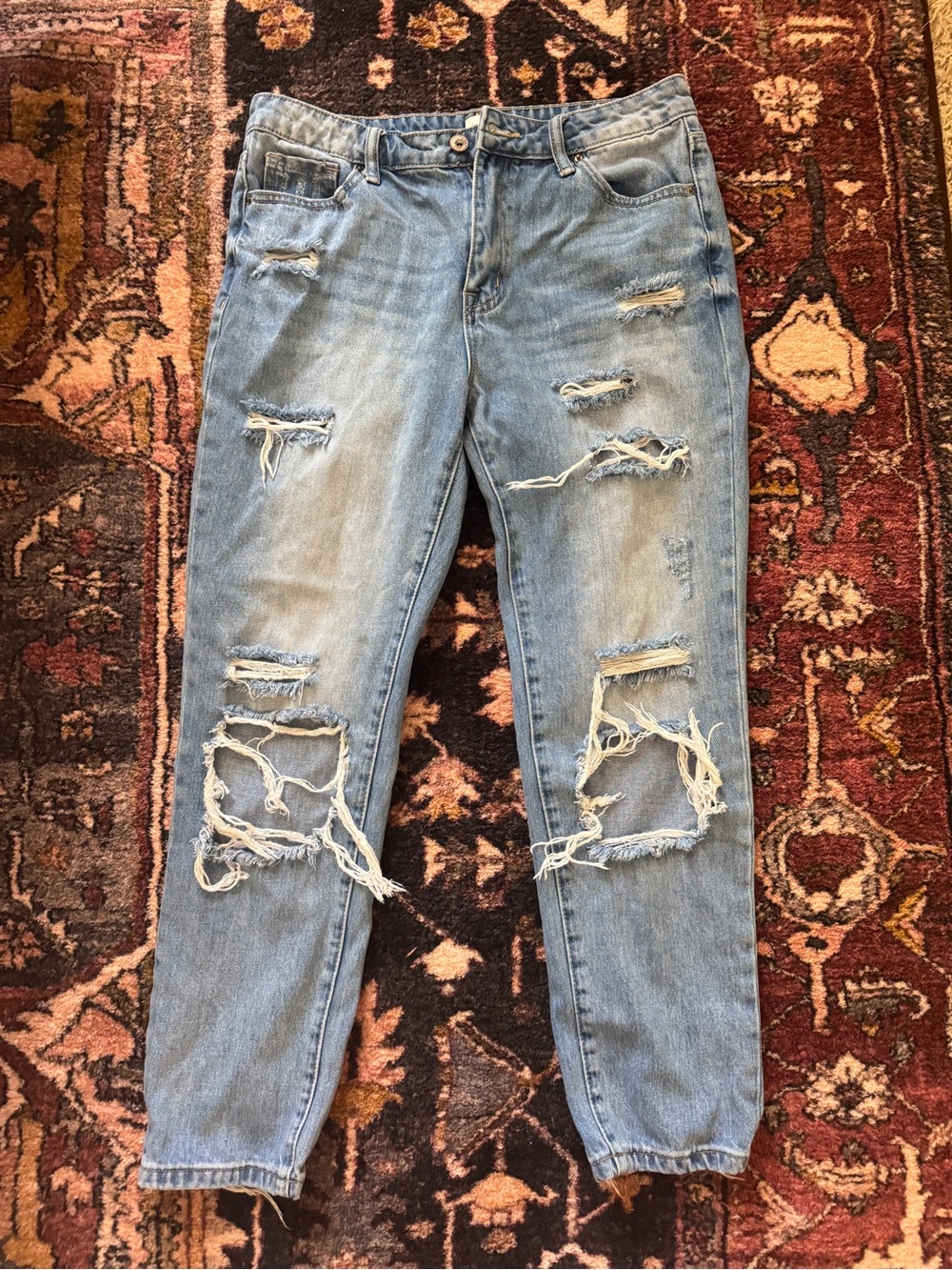 Women’s Light Blue Straight-Leg Distressed Jeans